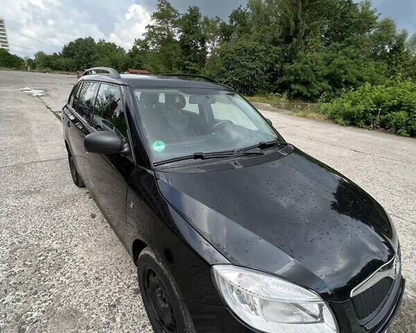 Чорний Шкода Фабія, об'ємом двигуна 1.42 л та пробігом 289 тис. км за 3800 $, фото 3 на Automoto.ua
