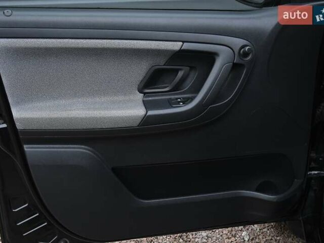 Черный Шкода Фабия, объемом двигателя 1.39 л и пробегом 205 тыс. км за 5499 $, фото 18 на Automoto.ua