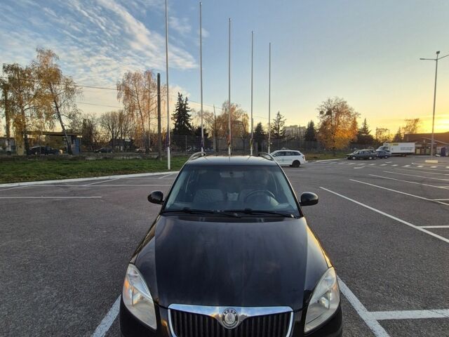 Чорний Шкода Фабія, об'ємом двигуна 1.2 л та пробігом 354 тис. км за 4999 $, фото 1 на Automoto.ua