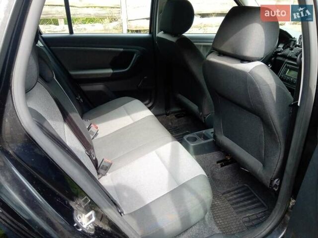 Чорний Шкода Фабія, об'ємом двигуна 1.2 л та пробігом 192 тис. км за 4500 $, фото 8 на Automoto.ua