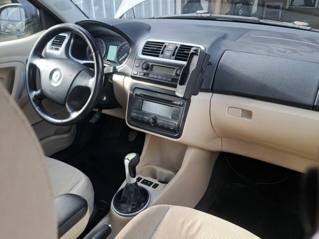 Черный Шкода Фабия, объемом двигателя 0 л и пробегом 400 тыс. км за 2550 $, фото 16 на Automoto.ua