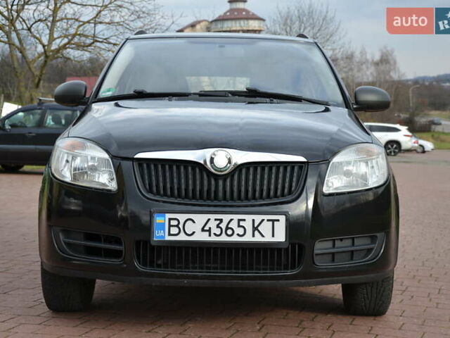 Черный Шкода Фабия, объемом двигателя 1.2 л и пробегом 190 тыс. км за 4700 $, фото 1 на Automoto.ua
