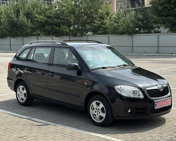 Черный Шкода Фабия, объемом двигателя 1.39 л и пробегом 225 тыс. км за 5650 $, фото 5 на Automoto.ua