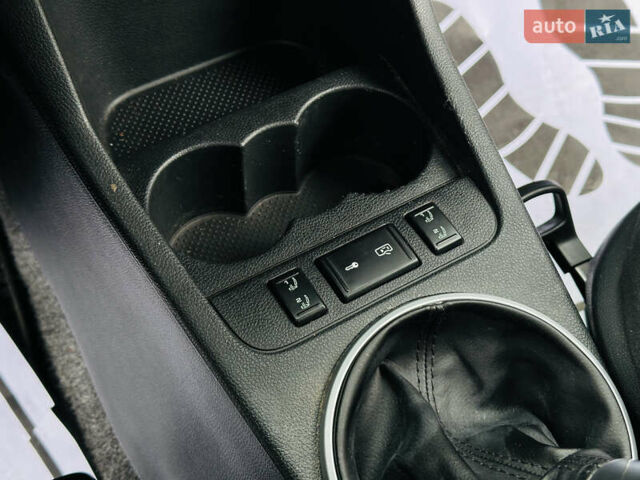 Черный Шкода Фабия, объемом двигателя 1.4 л и пробегом 175 тыс. км за 6300 $, фото 34 на Automoto.ua