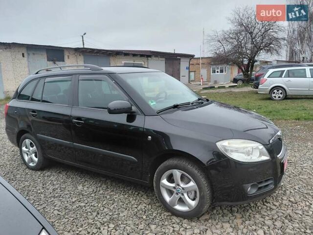 Чорний Шкода Фабія, об'ємом двигуна 1.6 л та пробігом 207 тис. км за 5950 $, фото 3 на Automoto.ua