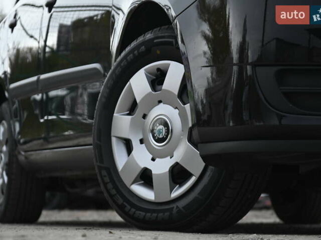 Шкода Фабия 2009 в Бердичеве на Automoto.ua Черный Шкода Фабия, объемом двигателя 1.39 л и пробегом 205 тыс. км за 5600 $, фото 5 на Automoto.ua