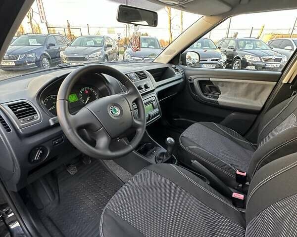 Чорний Шкода Фабія, об'ємом двигуна 1.39 л та пробігом 172 тис. км за 5999 $, фото 16 на Automoto.ua