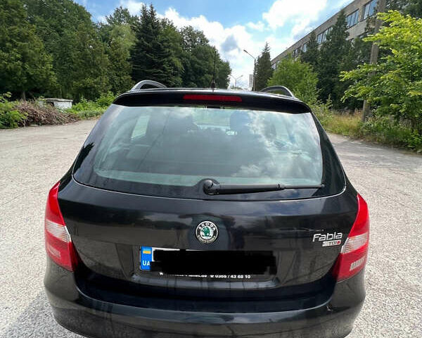 Чорний Шкода Фабія, об'ємом двигуна 1.42 л та пробігом 289 тис. км за 3800 $, фото 5 на Automoto.ua