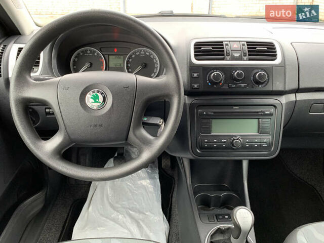 Шкода Фабия 2009 в Житомире на Automoto.ua Черный Шкода Фабия, объемом двигателя 1.4 л и пробегом 172 тыс. км за 6900 $, фото 22 на Automoto.ua