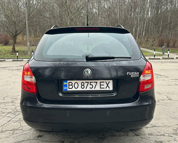 Черный Шкода Фабия, объемом двигателя 1.39 л и пробегом 202 тыс. км за 5750 $, фото 15 на Automoto.ua