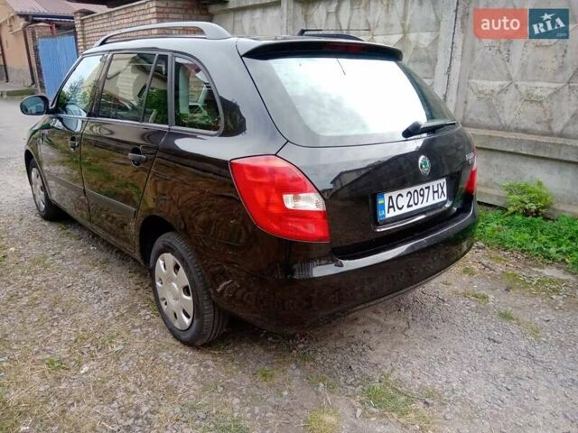 Черный Шкода Фабия, объемом двигателя 1.2 л и пробегом 192 тыс. км за 4250 $, фото 2 на Automoto.ua