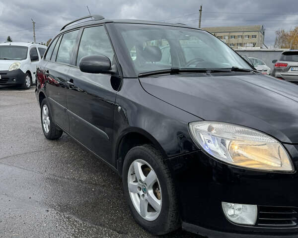 Шкода Фабия 2009 в Белой Церкве на Automoto.ua Черный Шкода Фабия, объемом двигателя 1.42 л и пробегом 210 тыс. км за 5777 $, фото 6 на Automoto.ua