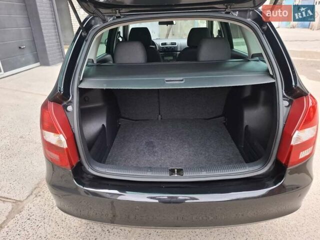 Чорний Шкода Фабія, об'ємом двигуна 1.4 л та пробігом 210 тис. км за 5999 $, фото 12 на Automoto.ua