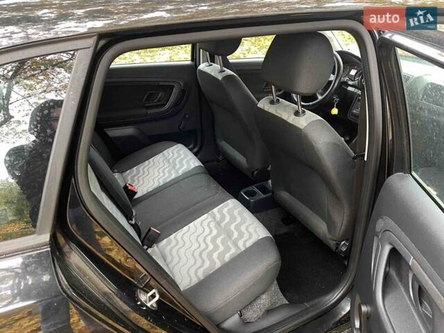 Шкода Фабия 2009 в Ровно на Automoto.ua Черный Шкода Фабия, объемом двигателя 1.4 л и пробегом 192 тыс. км за 4950 $, фото 8 на Automoto.ua