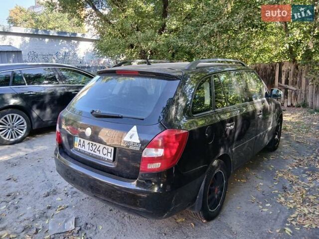 Чорний Шкода Фабія, об'ємом двигуна 1.39 л та пробігом 124 тис. км за 5800 $, фото 7 на Automoto.ua