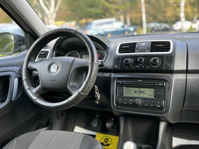 Чорний Шкода Фабія, об'ємом двигуна 1.4 л та пробігом 425 тис. км за 5200 $, фото 18 на Automoto.ua