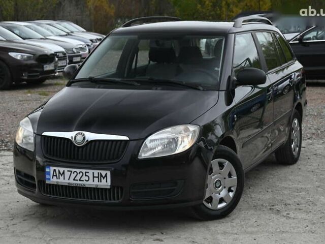 Черный Шкода Фабия, объемом двигателя 1.4 л и пробегом 205 тыс. км за 5600 $, фото 10 на Automoto.ua