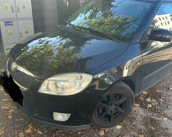 Шкода Фабия 2009 в Ковель на Automoto.ua Черный Шкода Фабия, объемом двигателя 1.42 л и пробегом 353 тыс. км за 4200 $, фото 1 на Automoto.ua