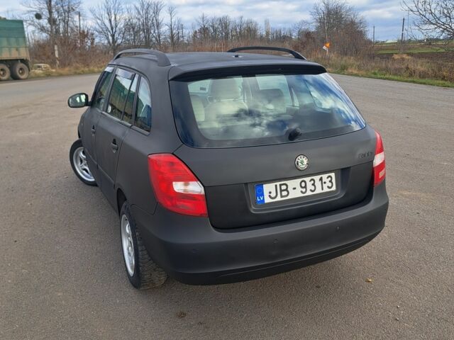 Черный Шкода Фабия, объемом двигателя 0 л и пробегом 400 тыс. км за 2550 $, фото 9 на Automoto.ua