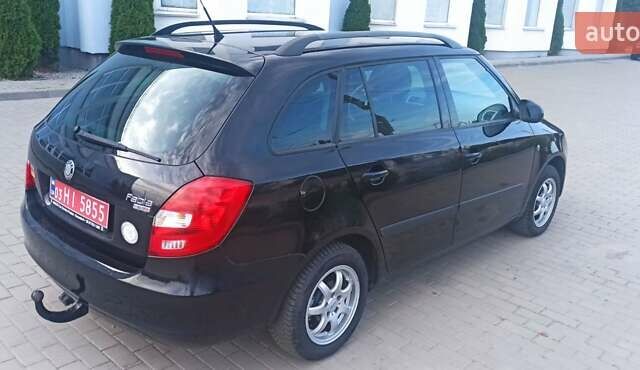 Чорний Шкода Фабія, об'ємом двигуна 1.6 л та пробігом 173 тис. км за 5700 $, фото 3 на Automoto.ua