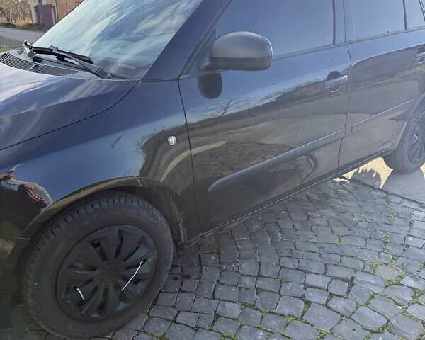 Чорний Шкода Фабія, об'ємом двигуна 1.2 л та пробігом 257 тис. км за 4400 $, фото 2 на Automoto.ua