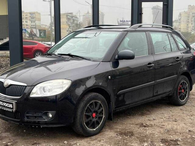 Черный Шкода Фабия, объемом двигателя 0 л и пробегом 124 тыс. км за 4990 $, фото 3 на Automoto.ua