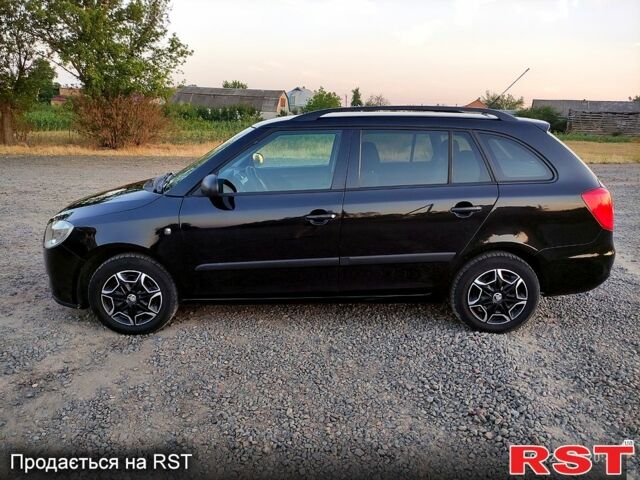 Черный Шкода Фабия, объемом двигателя 1.4 л и пробегом 250 тыс. км за 4900 $, фото 9 на Automoto.ua