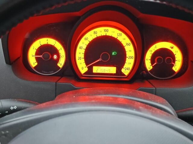 Черный Шкода Фабия, объемом двигателя 1.4 л и пробегом 200 тыс. км за 5200 $, фото 7 на Automoto.ua