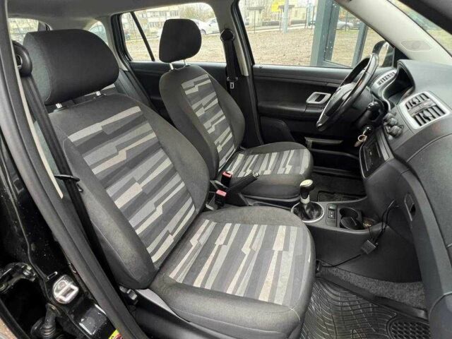 Черный Шкода Фабия, объемом двигателя 0 л и пробегом 124 тыс. км за 4990 $, фото 11 на Automoto.ua