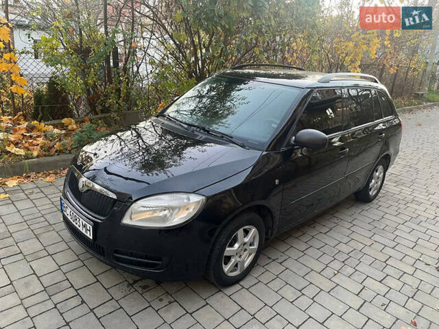 Черный Шкода Фабия, объемом двигателя 1.2 л и пробегом 270 тыс. км за 3850 $, фото 2 на Automoto.ua