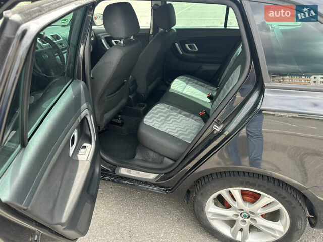 Черный Шкода Фабия, объемом двигателя 1.2 л и пробегом 220 тыс. км за 5390 $, фото 12 на Automoto.ua