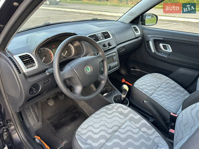 Чорний Шкода Фабія, об'ємом двигуна 1.4 л та пробігом 205 тис. км за 4999 $, фото 16 на Automoto.ua