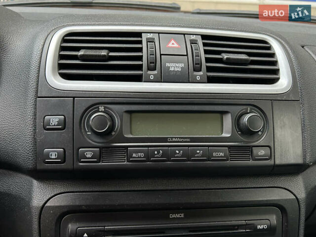 Черный Шкода Фабия, объемом двигателя 1.39 л и пробегом 202 тыс. км за 5750 $, фото 25 на Automoto.ua