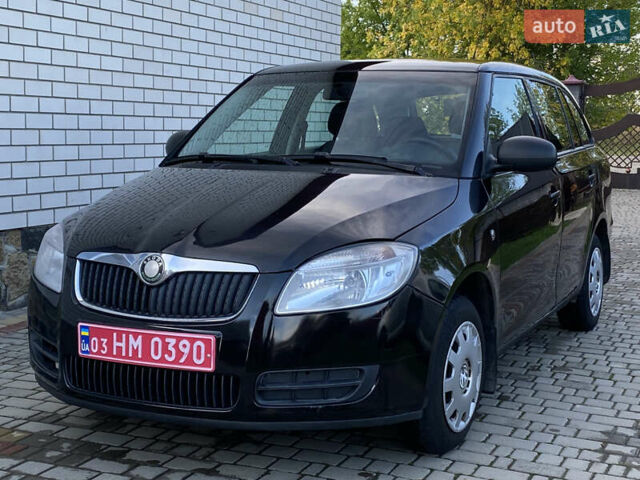 Черный Шкода Фабия, объемом двигателя 1.4 л и пробегом 295 тыс. км за 4350 $, фото 6 на Automoto.ua