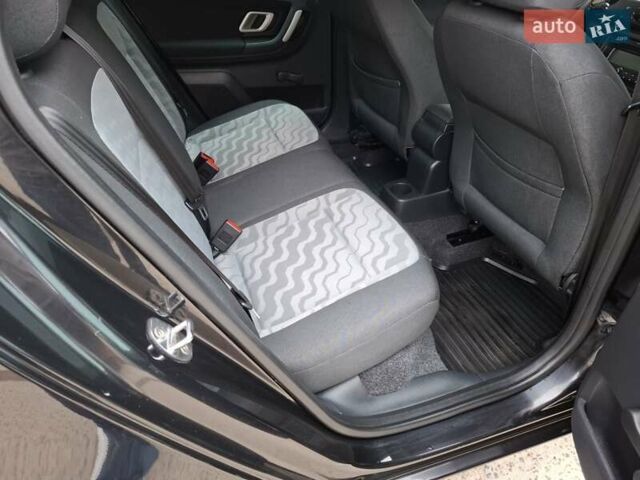 Чорний Шкода Фабія, об'ємом двигуна 1.4 л та пробігом 210 тис. км за 5999 $, фото 19 на Automoto.ua