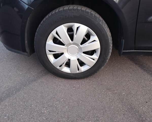 Черный Шкода Фабия, объемом двигателя 1.4 л и пробегом 197 тыс. км за 5800 $, фото 22 на Automoto.ua