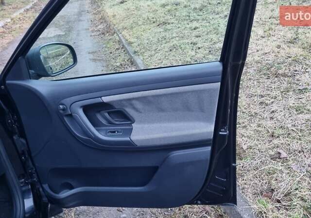 Черный Шкода Фабия, объемом двигателя 1.42 л и пробегом 248 тыс. км за 5000 $, фото 16 на Automoto.ua