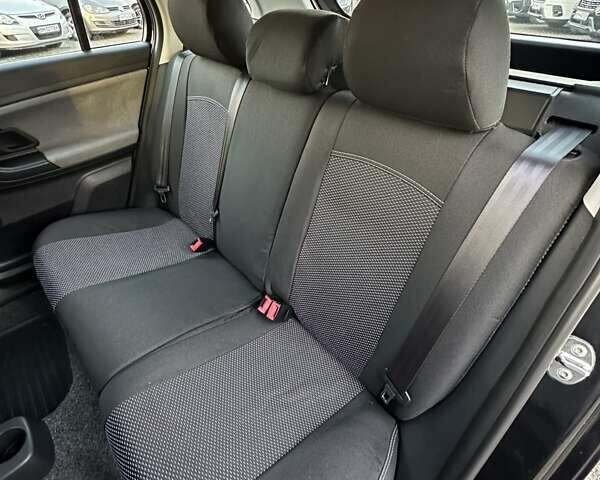 Черный Шкода Фабия, объемом двигателя 1.39 л и пробегом 172 тыс. км за 5999 $, фото 15 на Automoto.ua