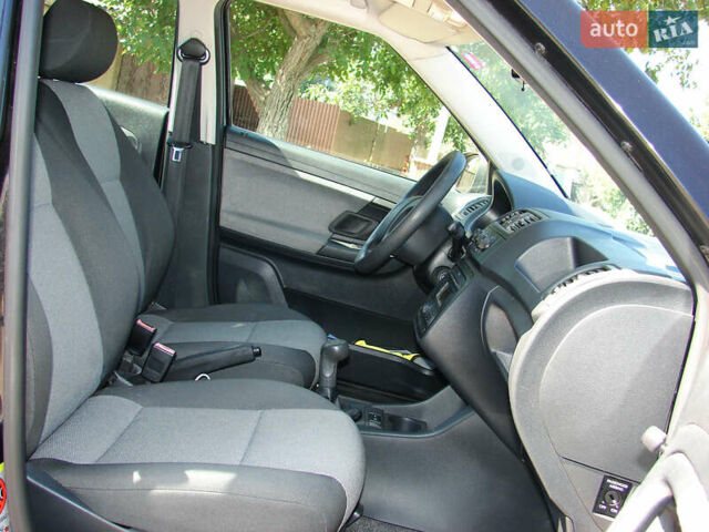 Черный Шкода Фабия, объемом двигателя 1.4 л и пробегом 190 тыс. км за 5500 $, фото 14 на Automoto.ua