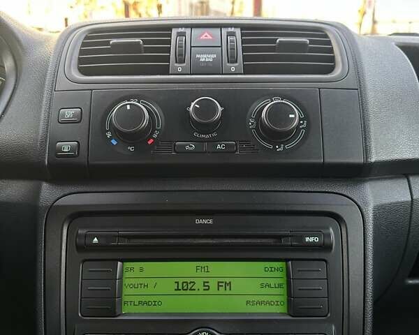 Черный Шкода Фабия, объемом двигателя 1.39 л и пробегом 172 тыс. км за 5999 $, фото 28 на Automoto.ua