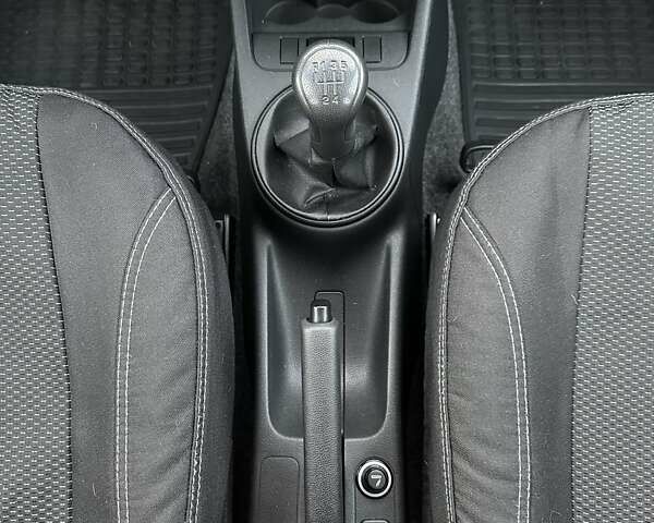 Чорний Шкода Фабія, об'ємом двигуна 1.39 л та пробігом 172 тис. км за 5999 $, фото 24 на Automoto.ua