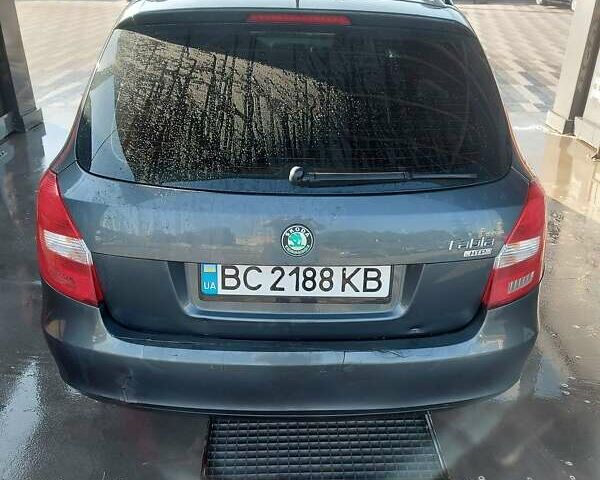 Чорний Шкода Фабія, об'ємом двигуна 1.2 л та пробігом 264 тис. км за 3500 $, фото 2 на Automoto.ua