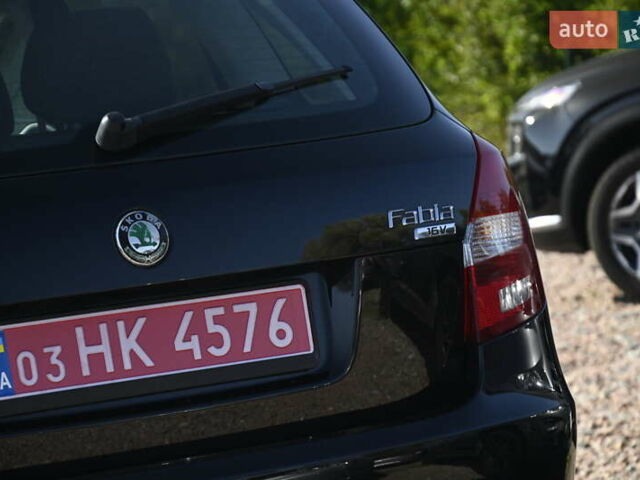 Черный Шкода Фабия, объемом двигателя 1.4 л и пробегом 235 тыс. км за 5800 $, фото 10 на Automoto.ua