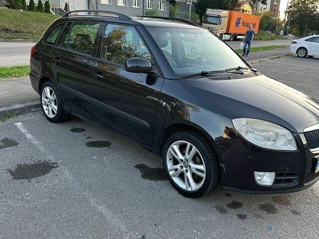 Чорний Шкода Фабія, об'ємом двигуна 1.6 л та пробігом 248 тис. км за 7300 $, фото 3 на Automoto.ua