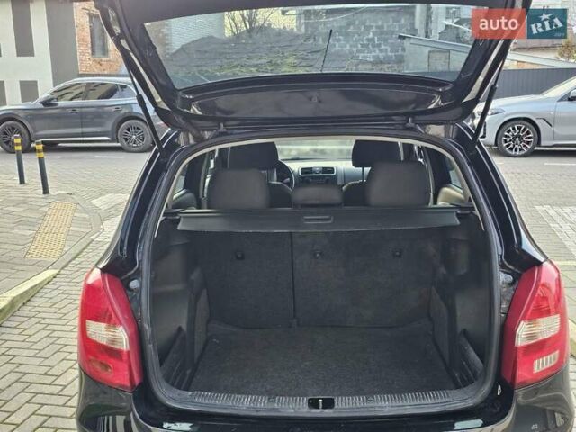 Черный Шкода Фабия, объемом двигателя 1.6 л и пробегом 163 тыс. км за 7700 $, фото 7 на Automoto.ua