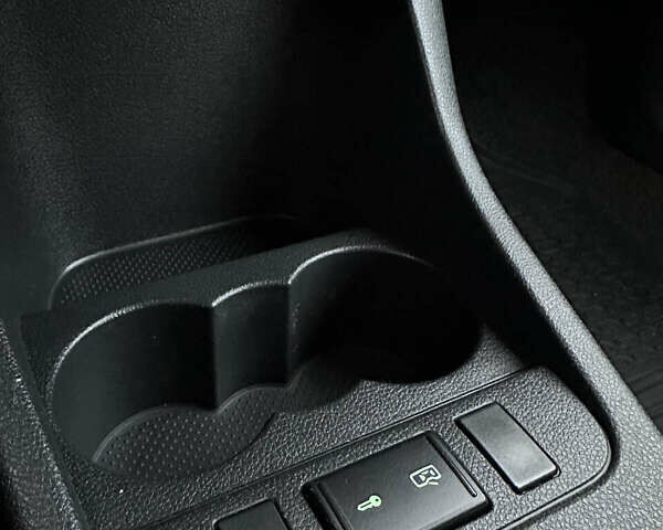 Черный Шкода Фабия, объемом двигателя 1.39 л и пробегом 172 тыс. км за 5999 $, фото 35 на Automoto.ua