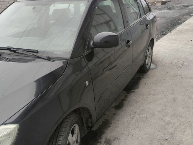 Черный Шкода Фабия, объемом двигателя 1.4 л и пробегом 190 тыс. км за 4200 $, фото 3 на Automoto.ua