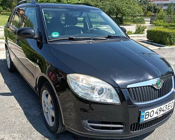 Черный Шкода Фабия, объемом двигателя 1.4 л и пробегом 142 тыс. км за 5450 $, фото 8 на Automoto.ua