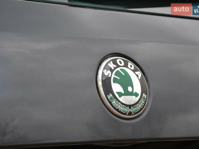 Черный Шкода Фабия, объемом двигателя 1.2 л и пробегом 190 тыс. км за 4700 $, фото 20 на Automoto.ua