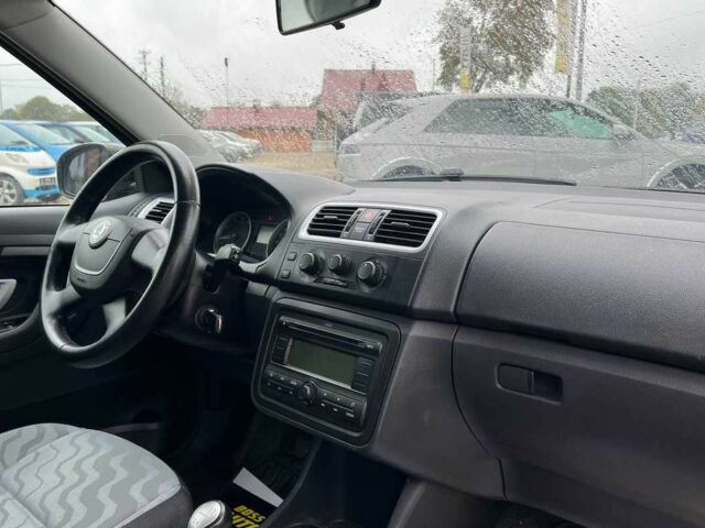 Чорний Шкода Фабія, об'ємом двигуна 1.2 л та пробігом 160 тис. км за 5500 $, фото 23 на Automoto.ua